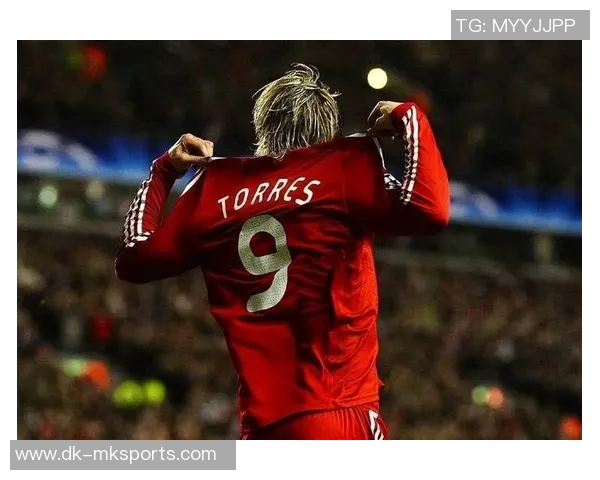 全球足球球星实力排名前十 他们的巅峰表现与历史地位分析